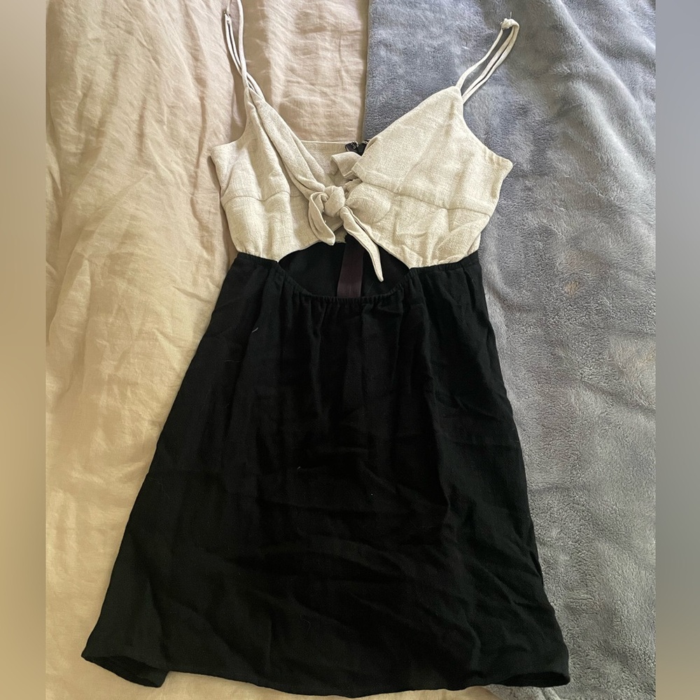 Show Me Your MuMu Cream and Black Dress